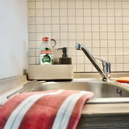 Modernes Studio-apartment Mit Balkon Und Privatem Stellplatz Fuer Bis Zu 4 Personen Nur Wenige Minuten Von Der Innenstadt & Mosel Entfernt كوبلنس