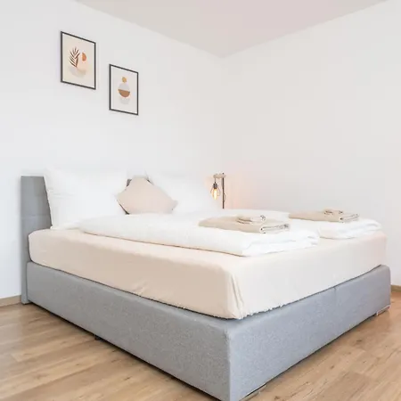 Lägenhet Modernes Studio-apartment Mit Balkon Und Privatem Stellplatz Fuer Bis Zu 4 Personen Nur Wenige Minuten Von Der Innenstadt & Mosel Entfernt Koblenz (Rhineland-Palatinate)