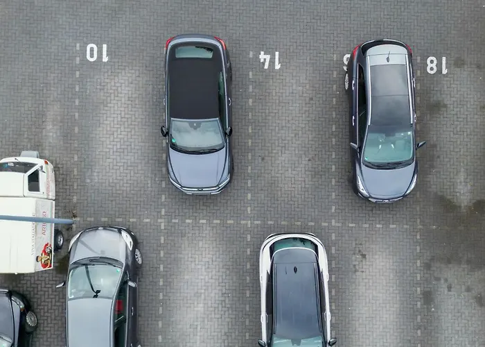 Modernes Studio-apartment Mit Balkon Und Privatem Stellplatz Fuer Bis Zu 4 Personen Nur Wenige Minuten Von Der Innenstadt & Mosel Entfernt * Koblenc