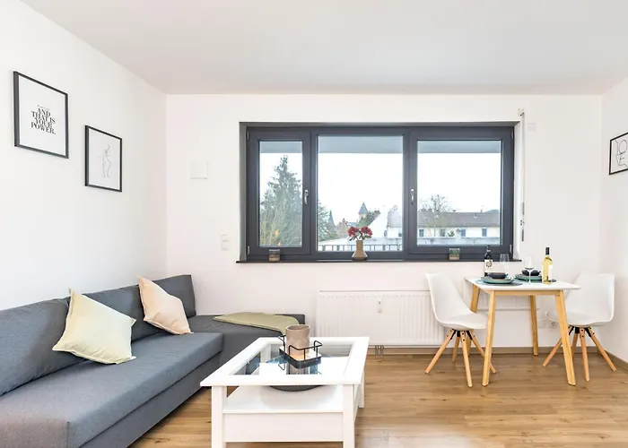 Appartement Modernes Studio-apartment Mit Balkon Und Privatem Stellplatz Fuer Bis Zu 4 Personen Nur Wenige Minuten Von Der Innenstadt & Mosel Entfernt Coblence