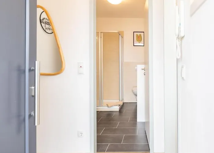 Apartmán Modernes Studio-apartment Mit Balkon Und Privatem Stellplatz Fuer Bis Zu 4 Personen Nur Wenige Minuten Von Der Innenstadt & Mosel Entfernt *
