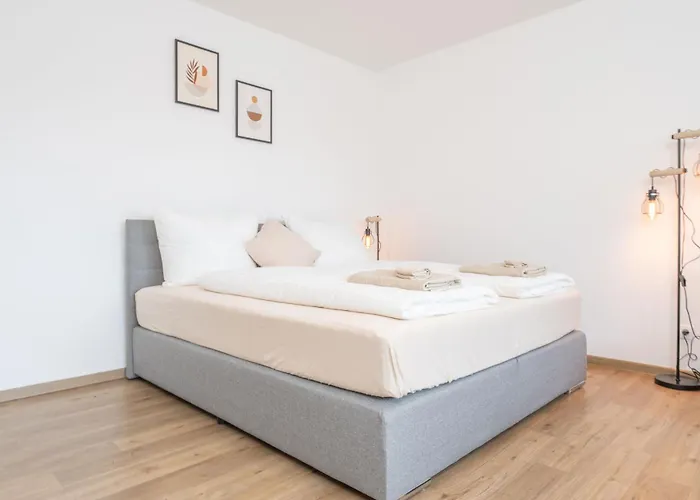 Apartamento Modernes Studio-apartment Mit Balkon Und Privatem Stellplatz Fuer Bis Zu 4 Personen Nur Wenige Minuten Von Der Innenstadt & Mosel Entfernt Coblença